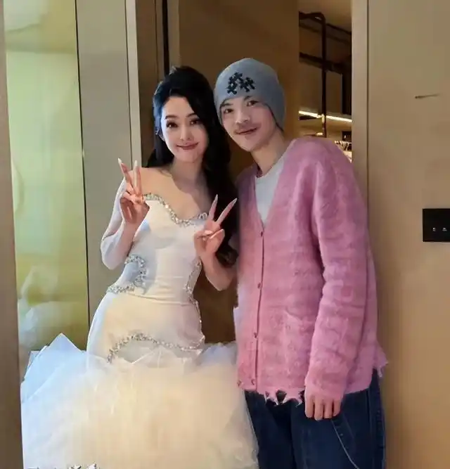 娱乐圈谁在追郭碧婷_向华强家族信托基金_向佐郭碧婷遗产分配